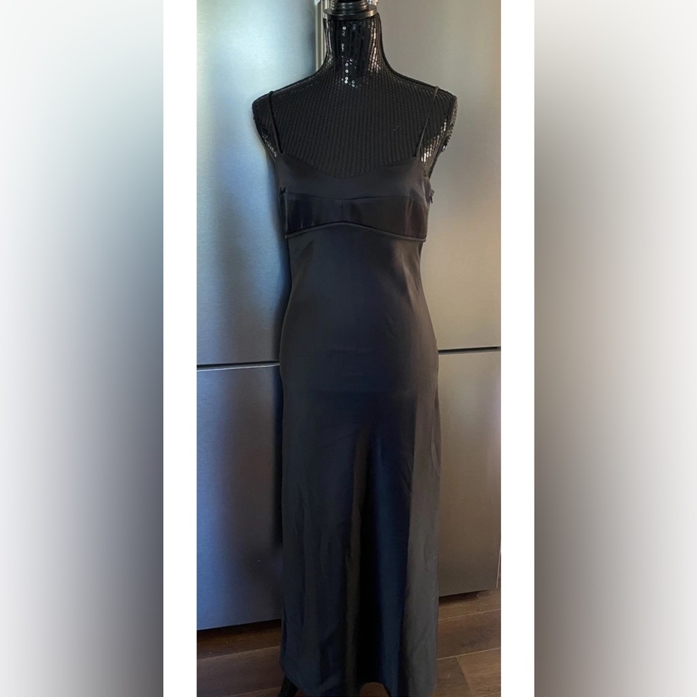 🆕 WAYF Black Empire Waist Satin Slip Midi Dress Women’s Size Small